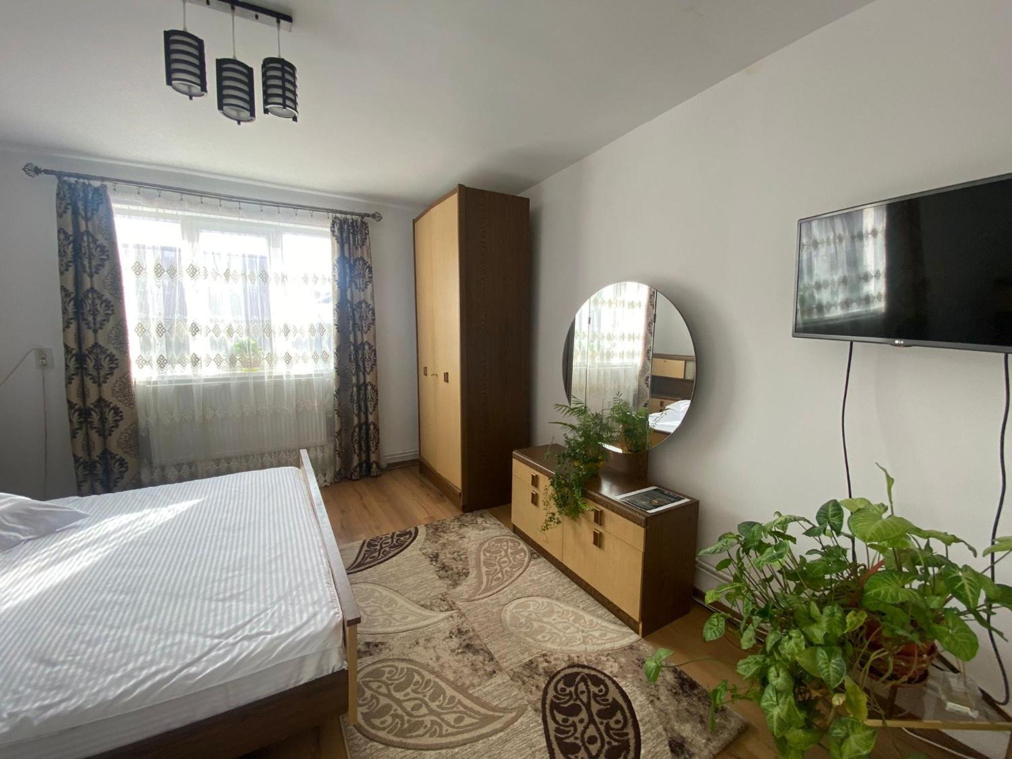 Hotel Casa Irina Mînăstirea Humorului Exterior foto