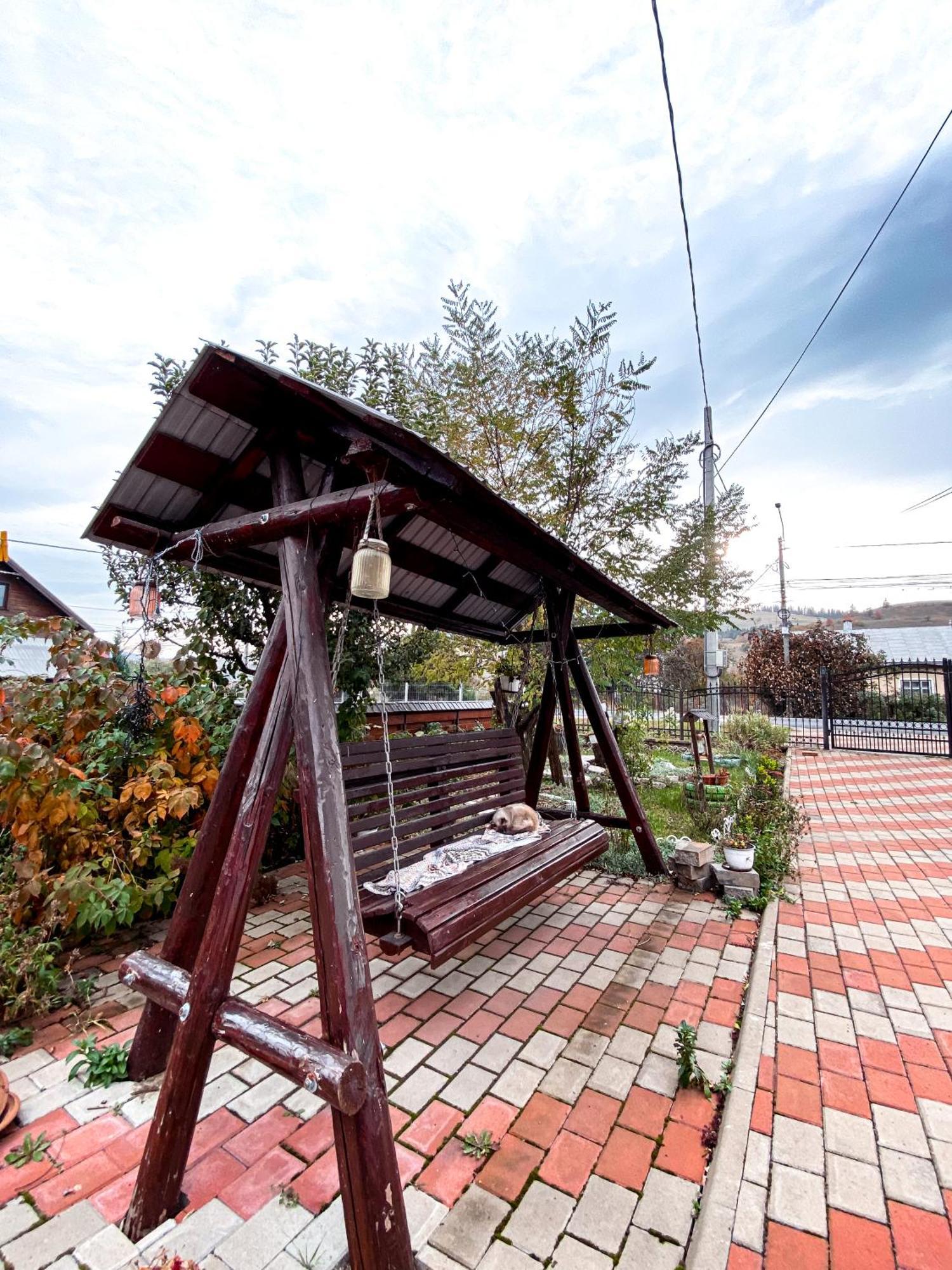 Hotel Casa Irina Mînăstirea Humorului Exterior foto